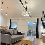 Thesecret 8 Couchages, Sanctuaires Et Gare 5mn Climatisé , Salle De Sport Terasse Appartement Lourdes